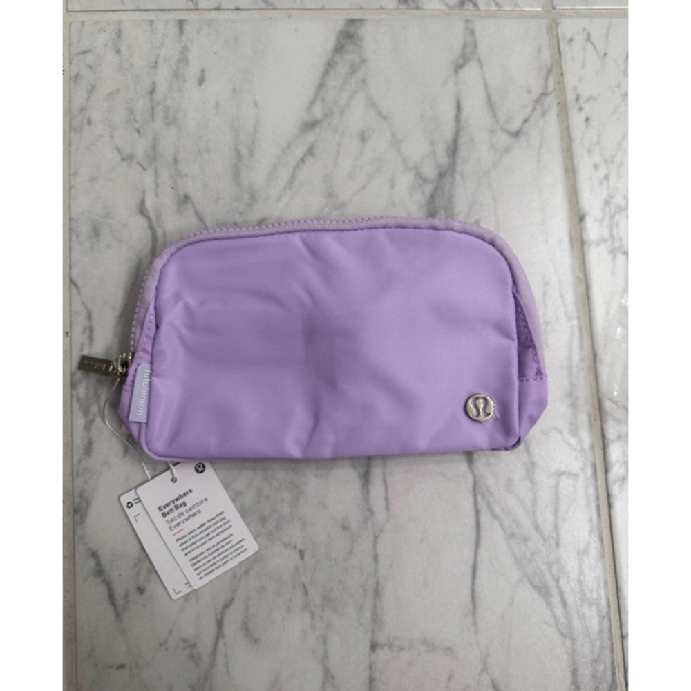 Lululemon Everywhere Belt Bag 1L Lavender